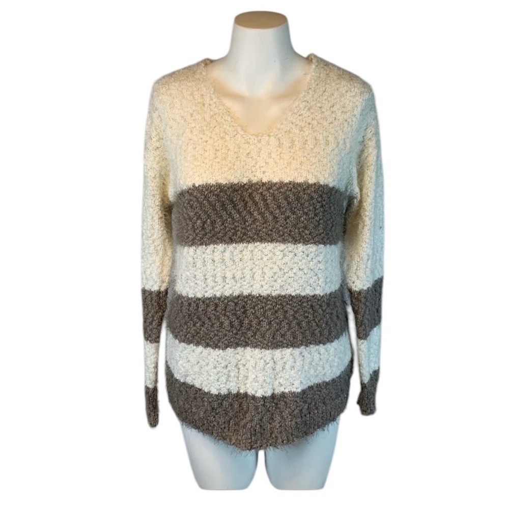 NWT- Knox Rose V Neck Stripe Sweater- Small